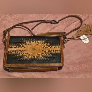 Nocona Belt Co. Leather Leipard Print Crossbody Purse